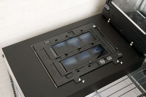 フィルムマスクをスキャナにセット